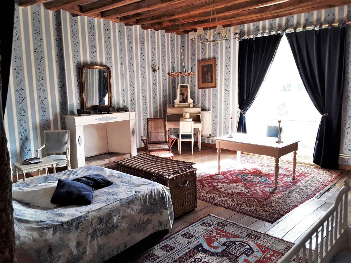 Les Chambres Du Logis Du Chatelier Брессюір Екстер'єр фото