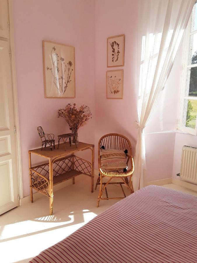 Les Chambres Du Logis Du Chatelier Брессюір Екстер'єр фото